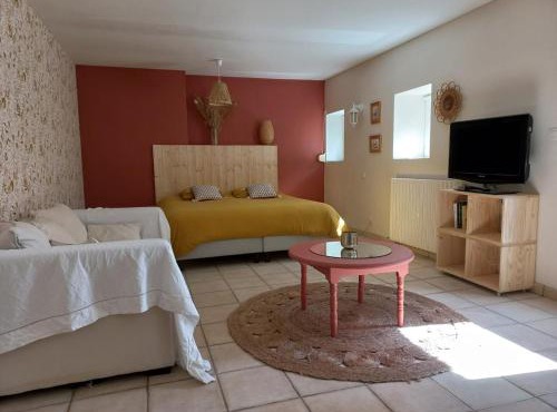 Studio 30 m2, 15 minutes from Laval