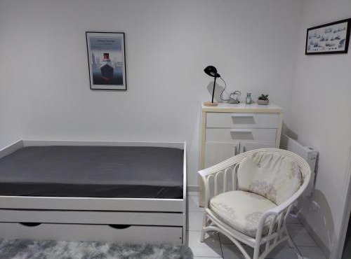 studio charmant canapé lit Netflix bein sport wifi