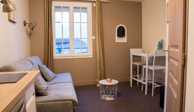 Studio "Corton" 5 minutes from Beaune
