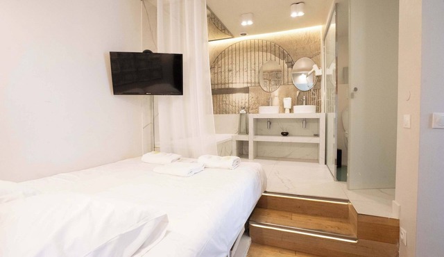 Studio cosy Love room - paris 18 -2P
