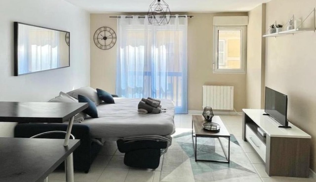 Studio Cozy avec Terrasse en centre ville !