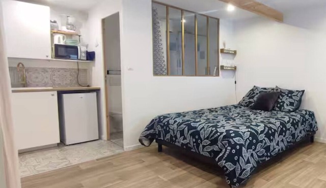 Studio du Vieux Bourg near port & beach