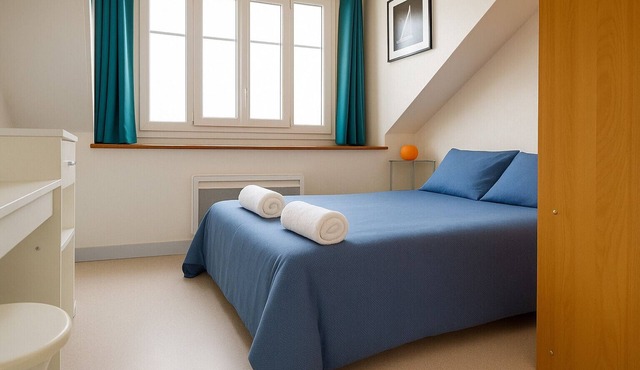 Studio for 2/3 people – UCO district in Angers