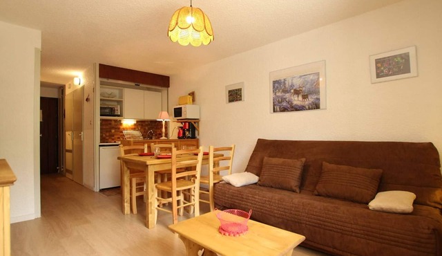 Studio for 4 in Serre-Chevalier with balcony, parking, pets allowed