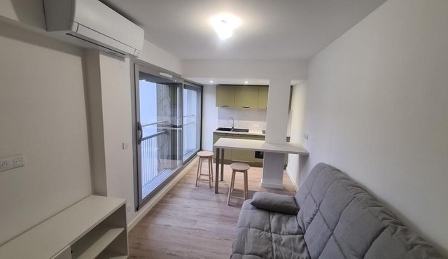 Studio moderne Climatisé Meylan centre proche CHU