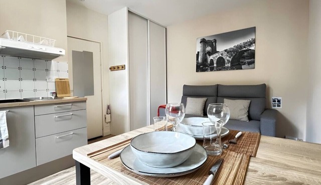 Studio Parthenay - Between the train station and the Palais des Congrès