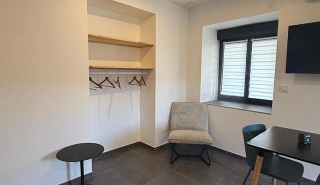 Studio Tout Équipé Balcon Parking Privé