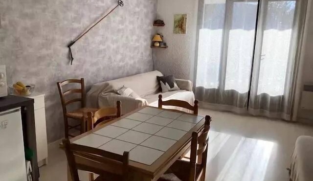 STUDIO VILLAGE CORRENCON