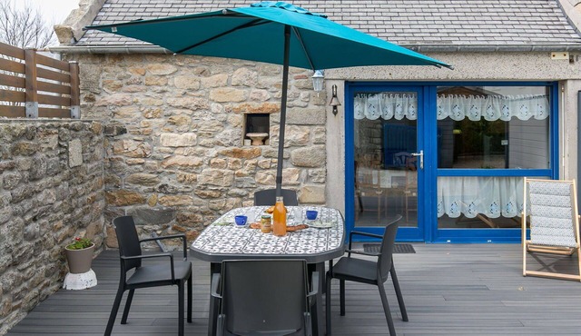 Stunning private villa for 2 guests with TV and terrace