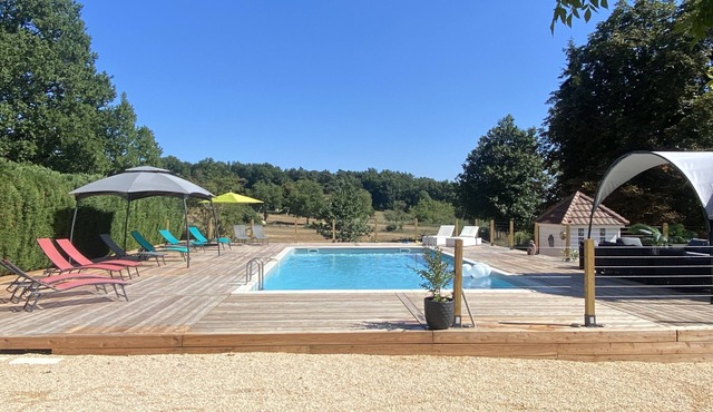 Stylish complex - perfect for friends and families gatherings of up-to 24