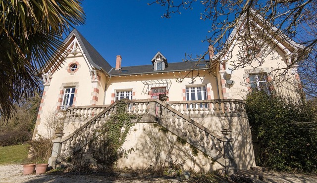 Stylish Mansion in Savignac