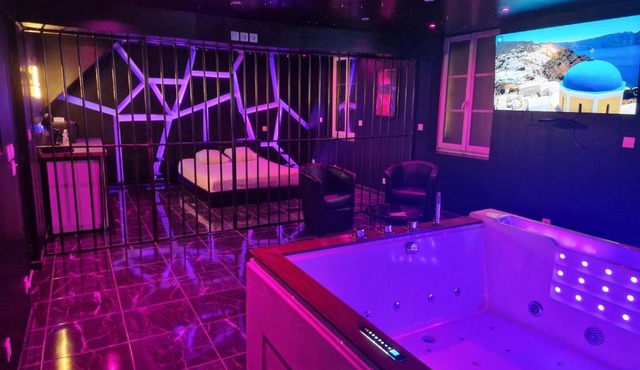 Suite Coquine avec jacuzzi YaoSpa60