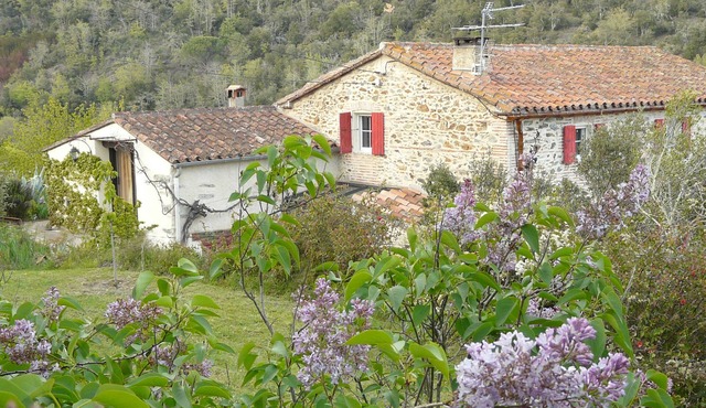 Surrounded by nature but near touristic areas .