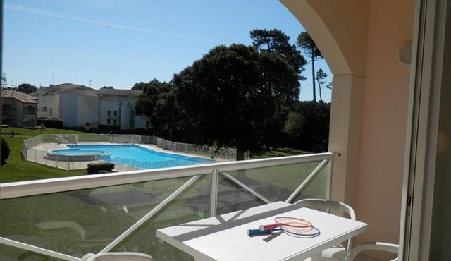 T2 avec terrasse, animaux acceptés, parking - FR-1-379-113
