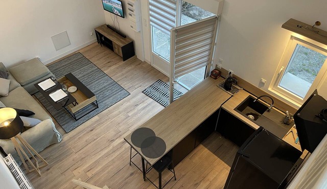 T2 bis completely renovated, in the center of Le Faou