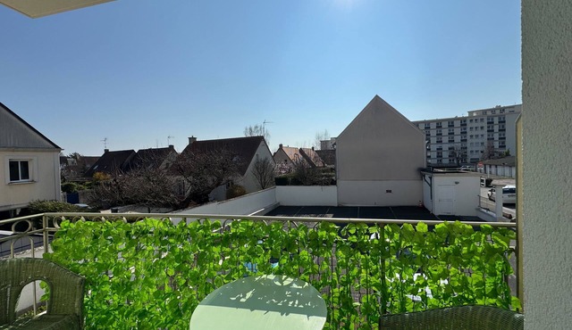 T2 well equipped with balcony in Caen