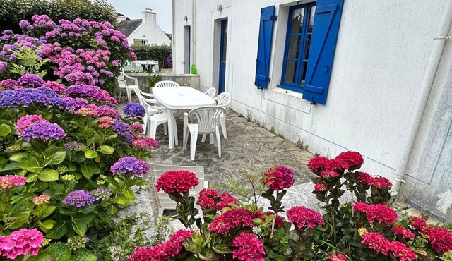 Terraced house near beach and center, peace and comfort