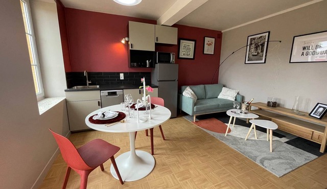 The Adelaide Boudoir, Charmant gîte avec lit king size et accès PMR