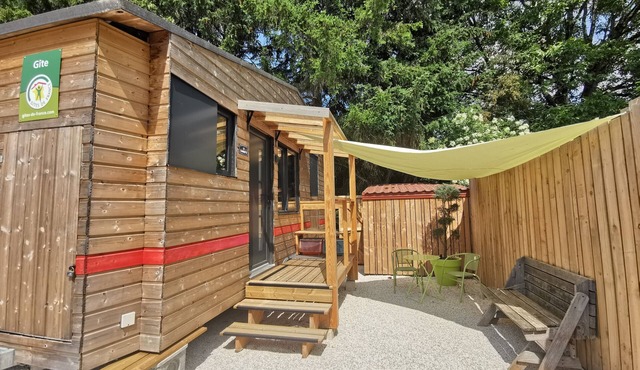 Tiny Home 'La Charmotte' with Private Terrace, Wi-Fi and Air Conditioning