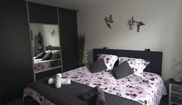 Tourist town Apartment very comfortable and bright.