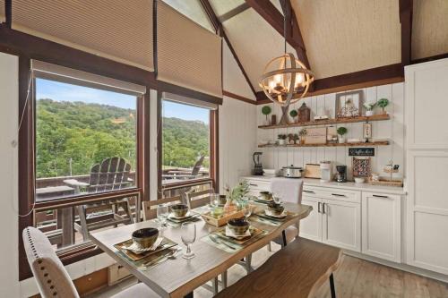 True Ski-in, Ski-out on Carolina Caribbean Trail in Beech Mountain