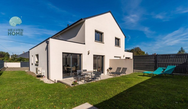 Ty Menez: New house close to shops and beaches