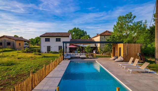 Unforgettable Reunions in the Countryside – Sleeps 28 to 32 Guests