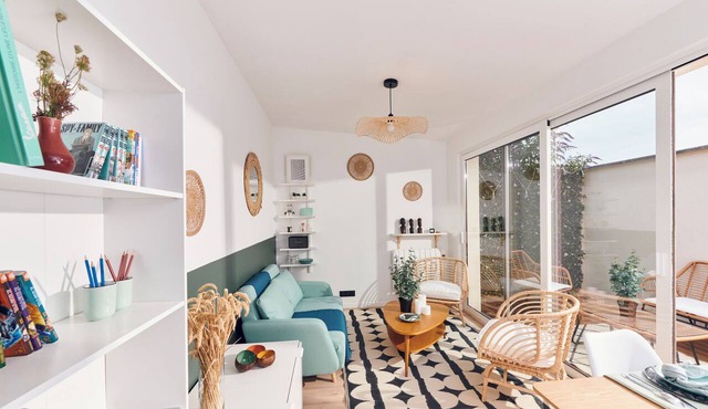 Univers 1-Bedroom Apartment · Terrace · 2' from Lille