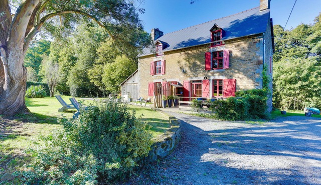 Vacation home 15 min from the sea between Mont St Michel and Saint Malo (to starboard)