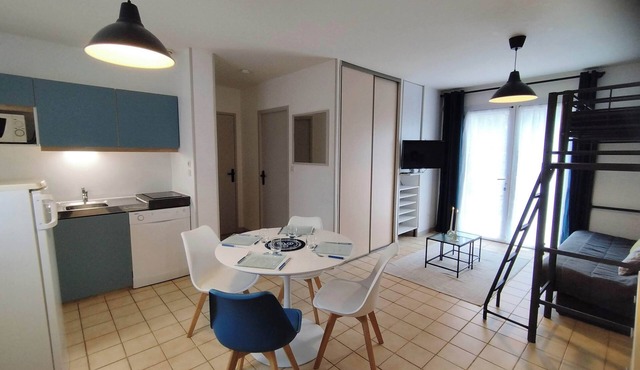 Vacation home in Brittany 900 m from the beach-5 persons -Heated swimming pool