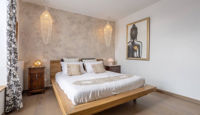 Villa 'Beach House Les Bleuets' with Sea View, Private Terrace and Wi-Fi