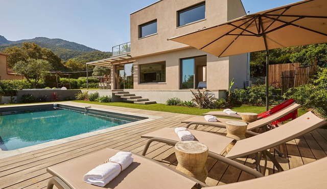 Villa Filao with infinity pool 10 minutes from the beaches of Argeles sur mer.