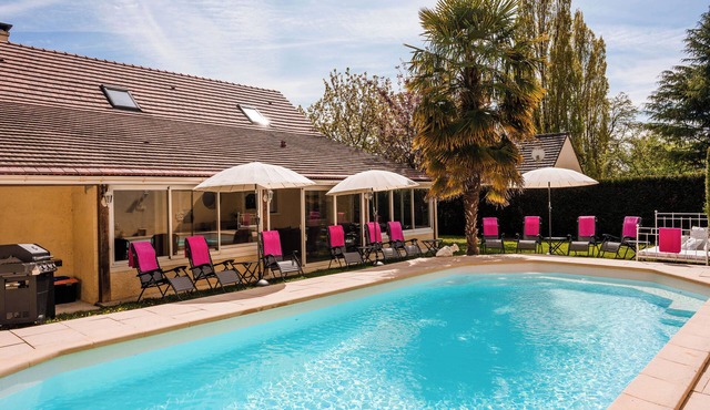 Villa 4, Piscine Chauffée Privée, Proche Fontainebleau, au Calme
