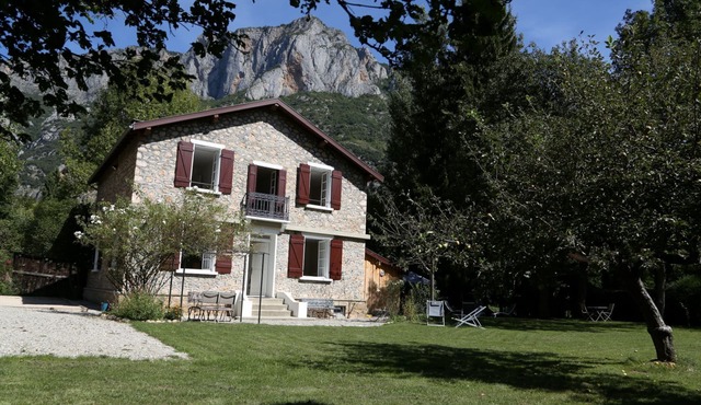 Villa Victoire - Charming house with garden - 10 people - 5 bedrooms - 3 bathrooms - 2 WCs
