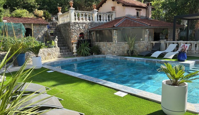 Well-designed apartment with a private pool and a terrace offering a beautiful view of our mountains