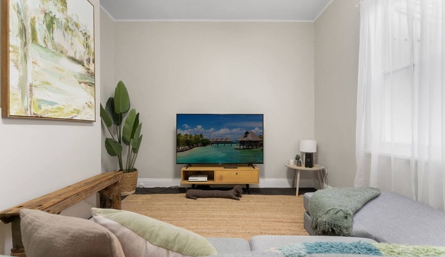 William House - Heart of Bathurst - Sleeps 6 in Bathurst