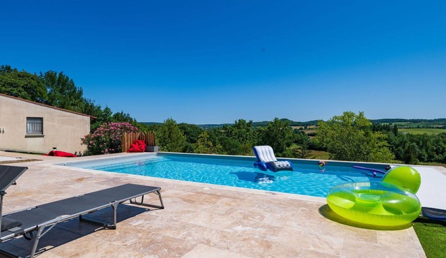Wonderful private villa for 6 guests with private pool, WIFI, TV, terrace and panoramic view
