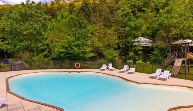 ZEcamping 2 étoiles pataugeoire piscine dog friendly chalet 38m2