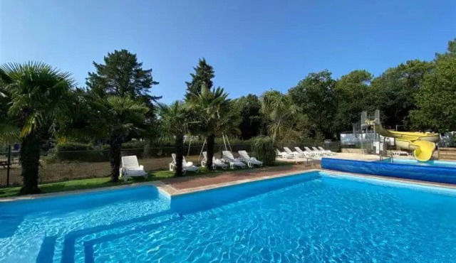 ZEcamping 3 étoiles piscine chauffée pet friendly animations locatif TV 31m2