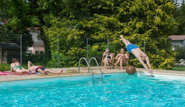 ZEcamping 3* bien-être équitation piscine chauffée