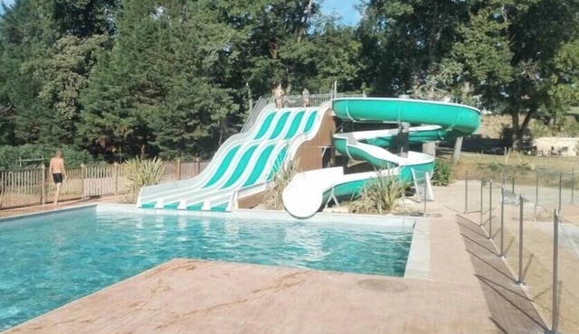 ZEcamping 3* espace aquatique chiens acceptés fitness locatif TV BBQ