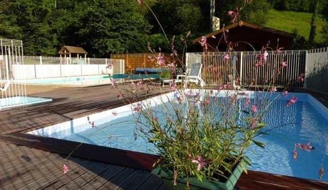 ZEcamping 3* piscine chauffée locatif TV BBQ 30m2 4 pers