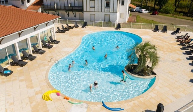 ZEcamping 3* piscine couverte piscine chauffée locatif TV LV clim 60m2