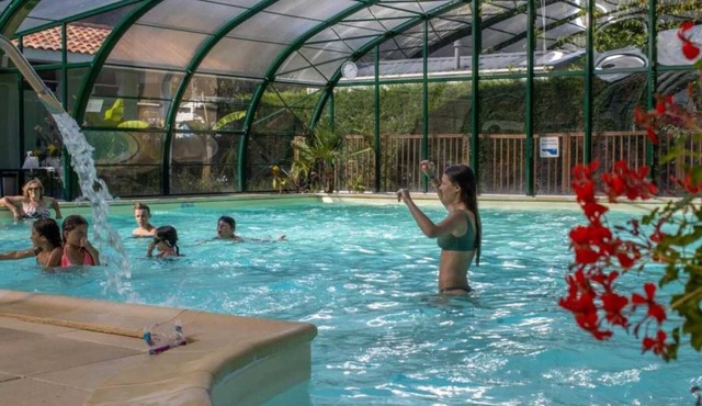 ZEcamping 4 étoiles chiens acceptés bien-être piscine couverte