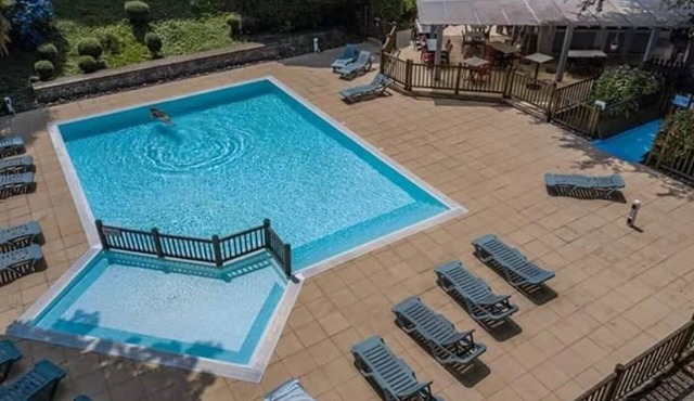 ZEcamping 4* animé piscine chauffée chiens acceptés mobil-home BBQ