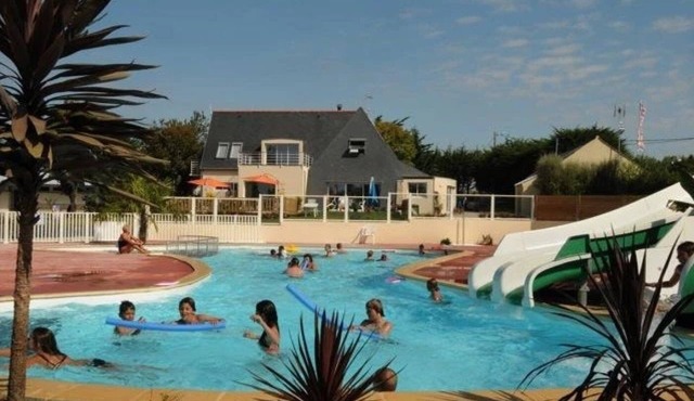 ZEcamping 3 étoiles 500m plage espace aquatique locatif TV BBQ 27m2 6 pers