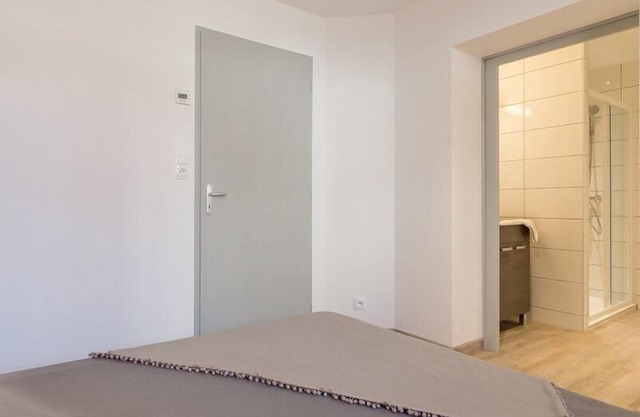 200m from resort center, balcony, tv, ski locker, 84m², Serre Chevalier