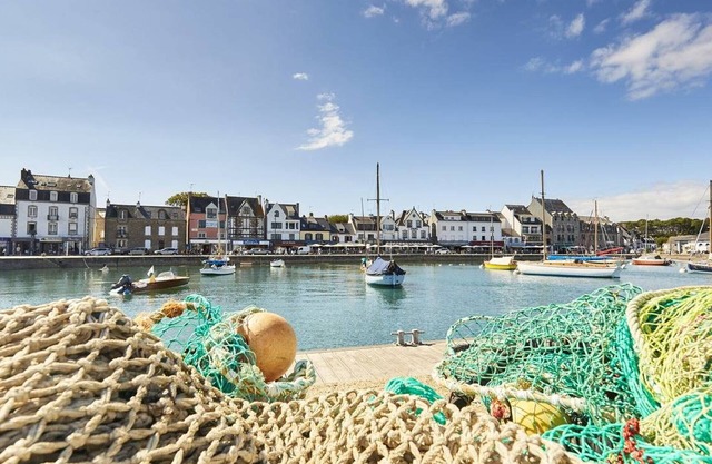 3-room apartment in La Trinité-sur-Mer with parking, 4 pers., port view