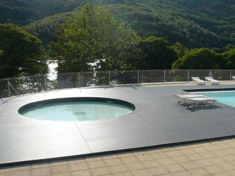 Camping Le Lac - Chalet - 6 personnes - 2 chambres