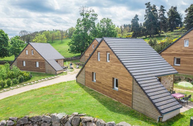 Chalet 4-6 pers à Aumont-Aubrac - LZV038B1